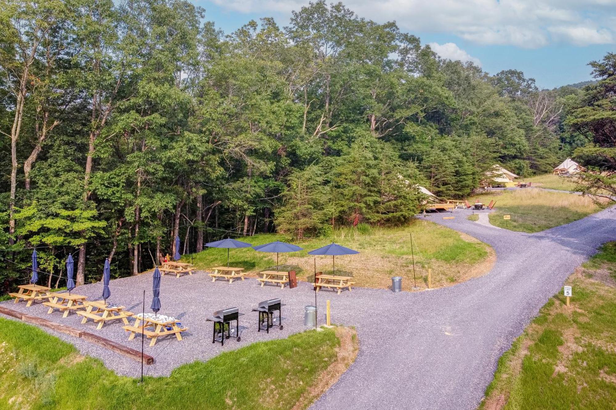 Firefly Ridge Luxury Retreat Otel Great Cacapon Dış mekan fotoğraf
