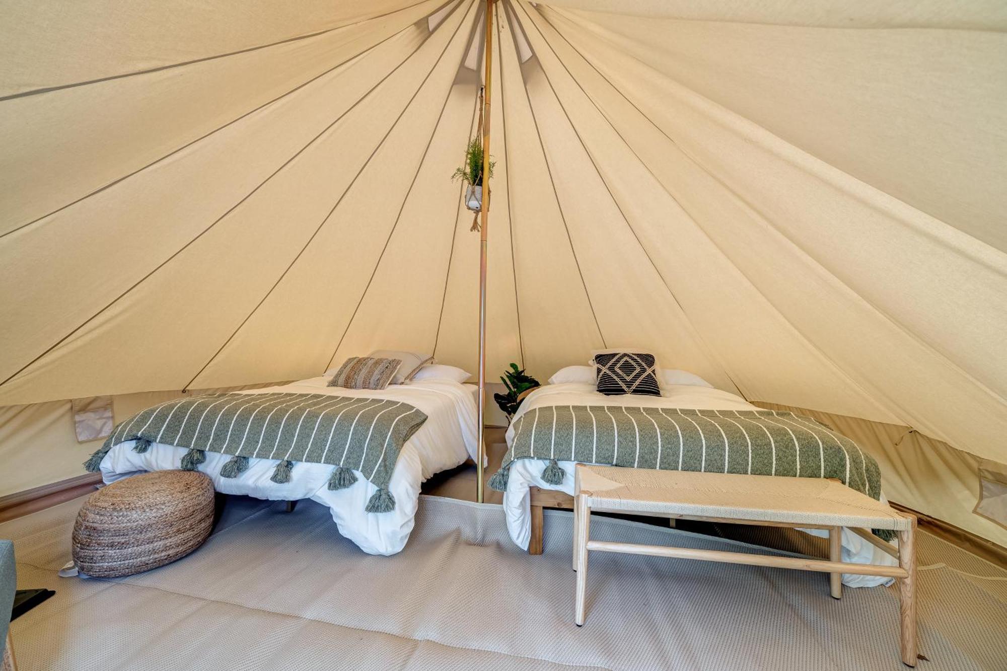 Firefly Ridge Luxury Retreat Otel Great Cacapon Dış mekan fotoğraf